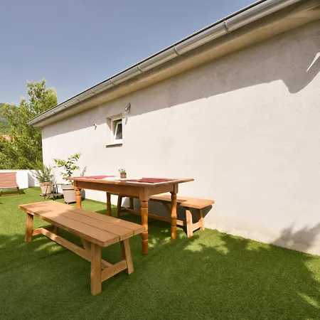 Apartment Zalazak Sunca By Interhome